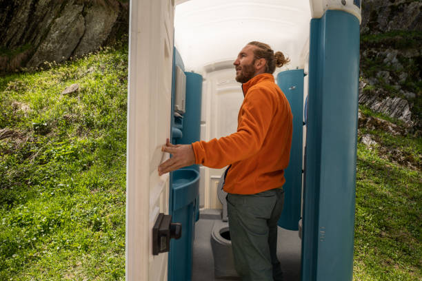 Best Luxury portable toilet rental  in Angleton, TX